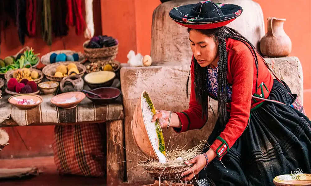 Tour Interpretativo Textilería de Chinchero | Arte y Tradiciones Vivas