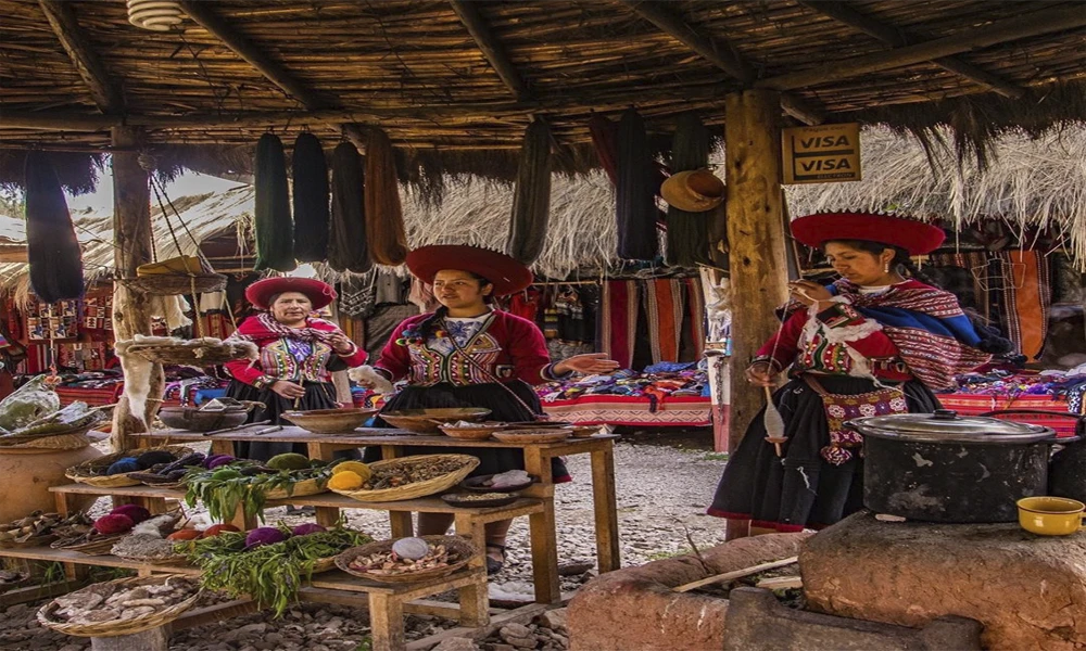 Tour Interpretativo Textilería de Chinchero | Arte y Tradiciones Vivas