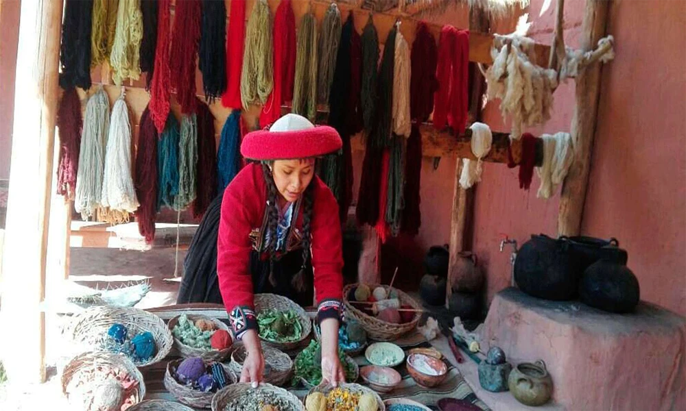Tour Interpretativo Textilería de Chinchero | Arte y Tradiciones Vivas