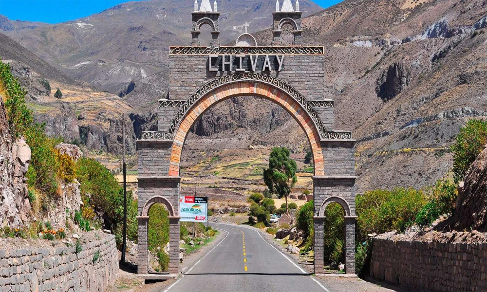 Tour Cañón del Colca 2D/1N | Naturaleza, Cultura y Cóndores