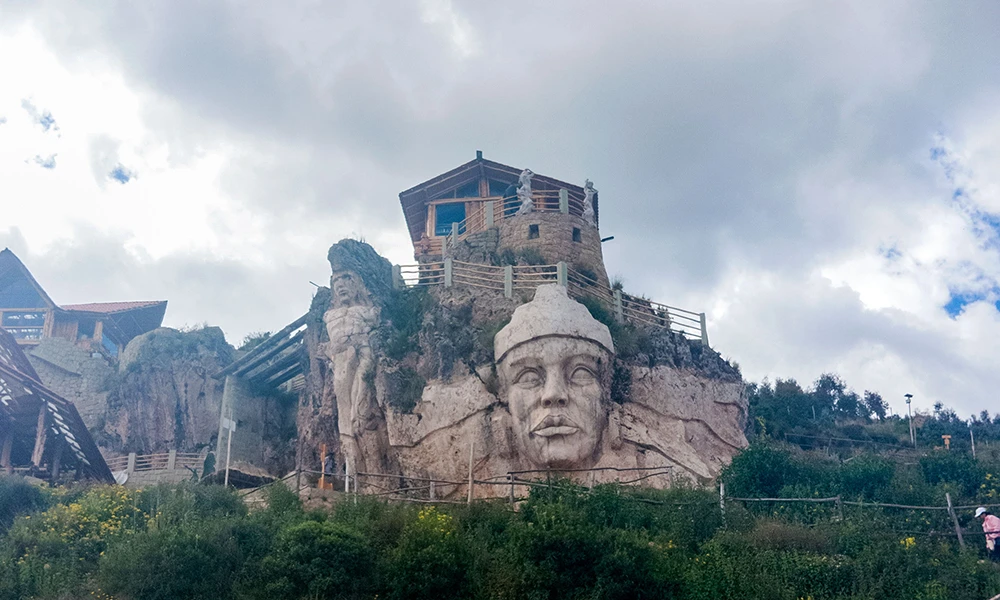 Passeio de quadriciclo até a Morada dos Deuses saindo de Cusco