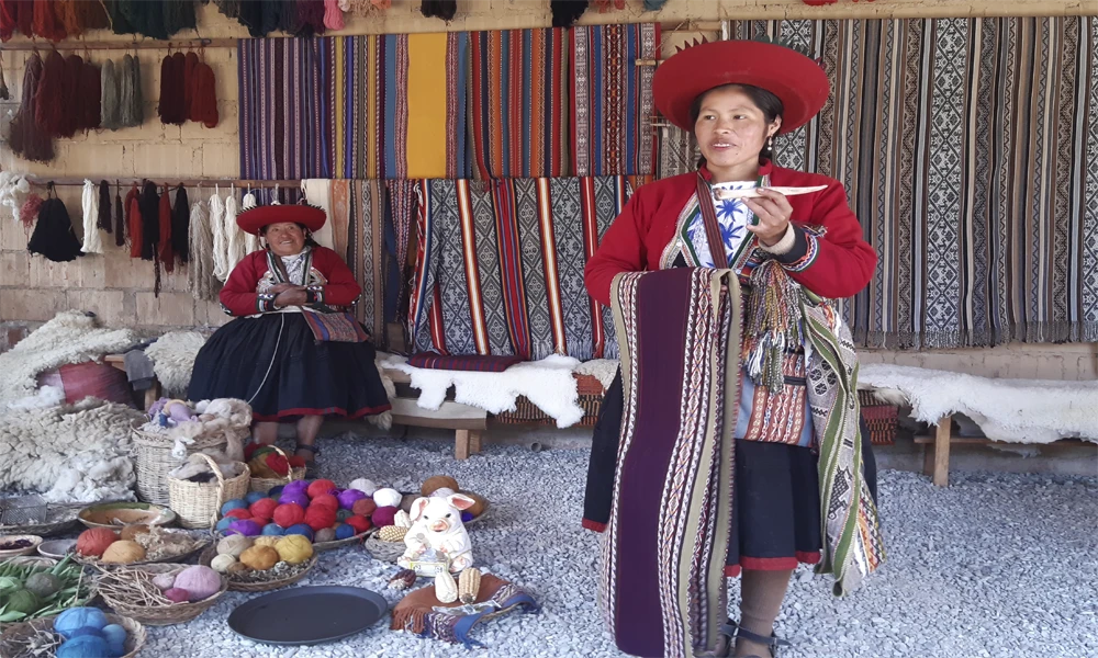 Chinchero Textile Interpretive Tour | Art and Living Traditions