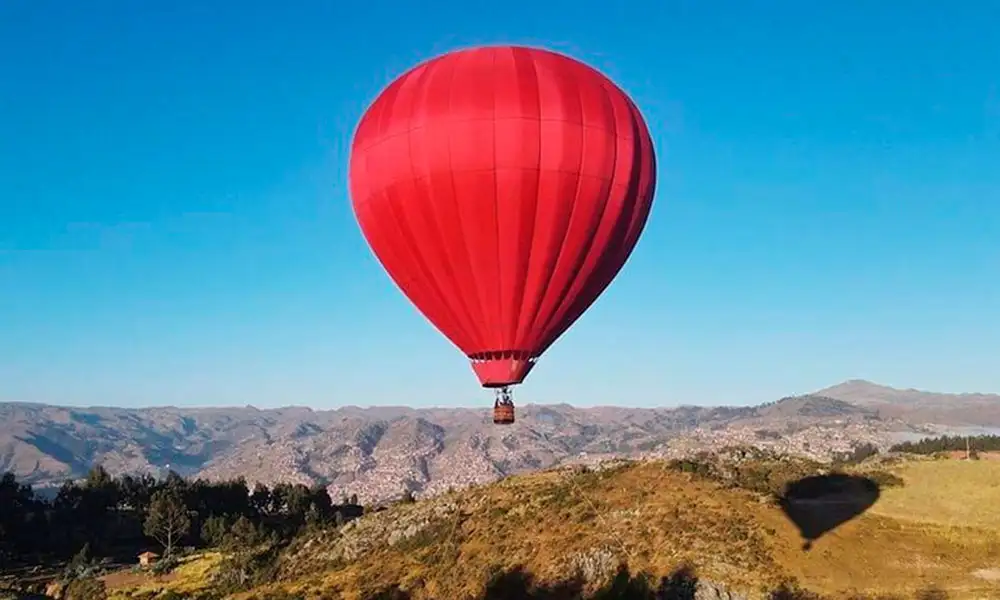 Amanecer en Cusco desde un Globo Aerostático