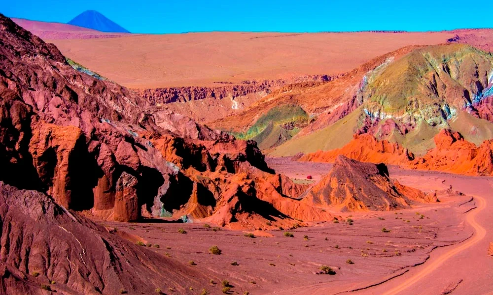 Vive la Experiencia en el Valle del Arcoiris